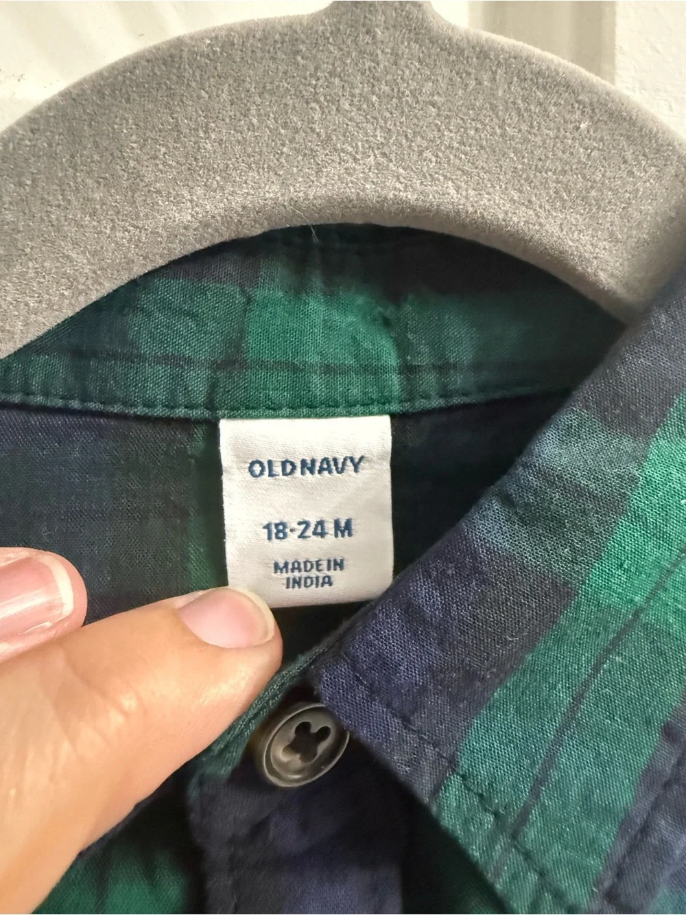 Old Navy Long-Sleeve Green & Navy Plaid Button-Up Shirt